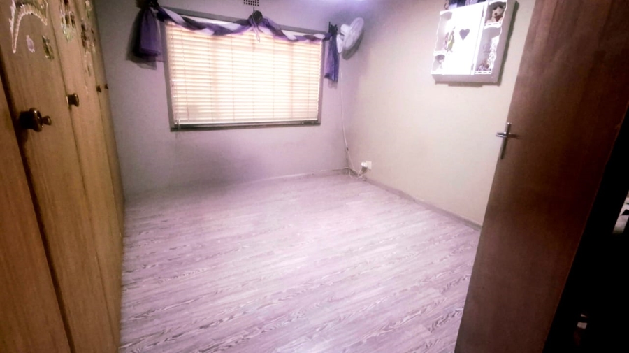 5 Bedroom Property for Sale in Vaalpark Free State